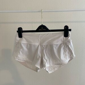 Lululemon Size 4 - Speed Up Shorts White Athletic Shorts